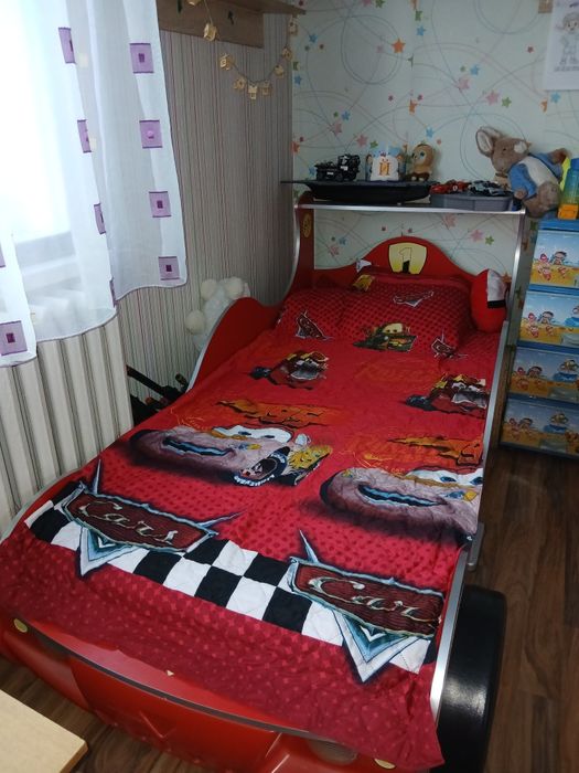 Легло -кола ферари