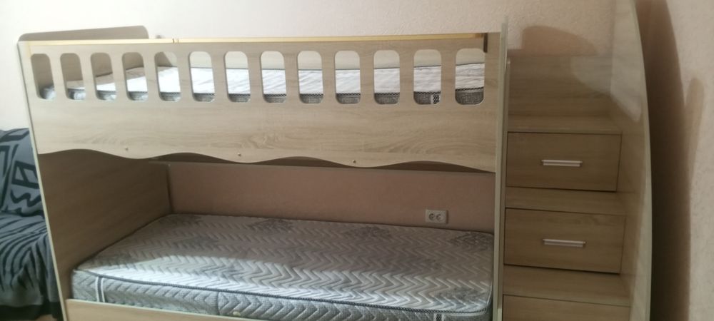 Продаётся кровать.