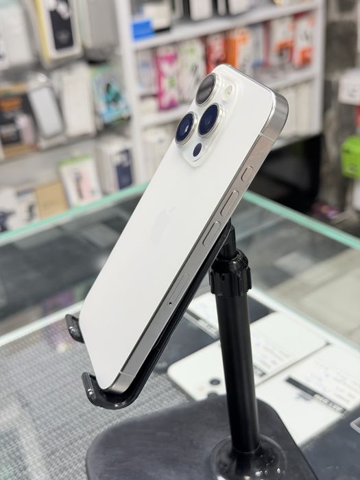 Apple iPhone 15 Pro 128Gb White Titanium