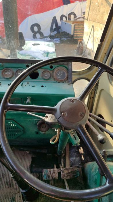 Продам трактор юмз6ал