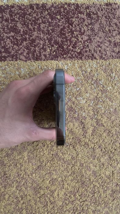 Продам айфон 12 про