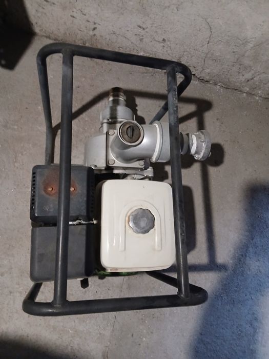 Бензинова водна помпа три цола