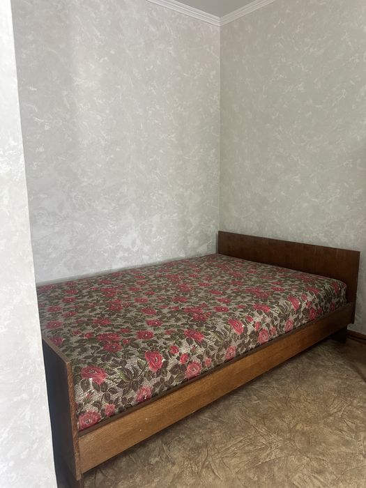 Шкаф и кровать бесплатно