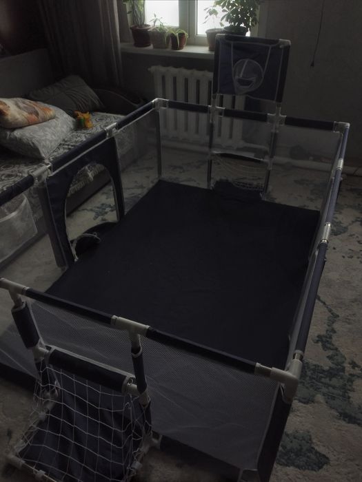 Продам манеж игровой