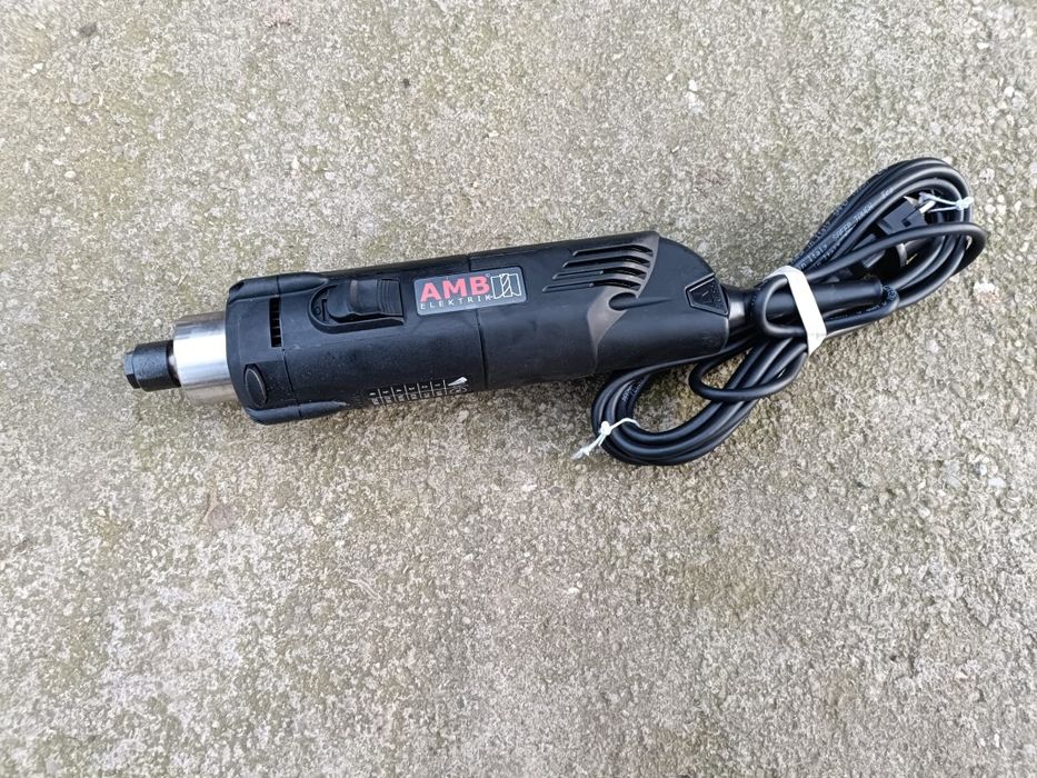 Vând freza AMB 1050