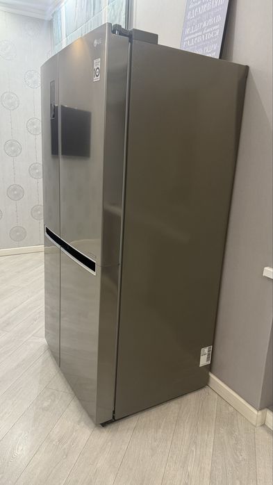 Холодильник LG двух дверный