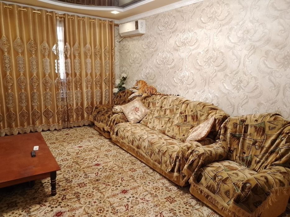 Наоий Шахарда 3 хонали Люкс квартира ижарага берилади