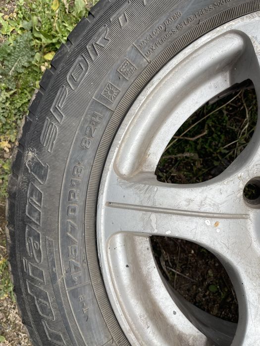 Продам резину на 13 с дисками