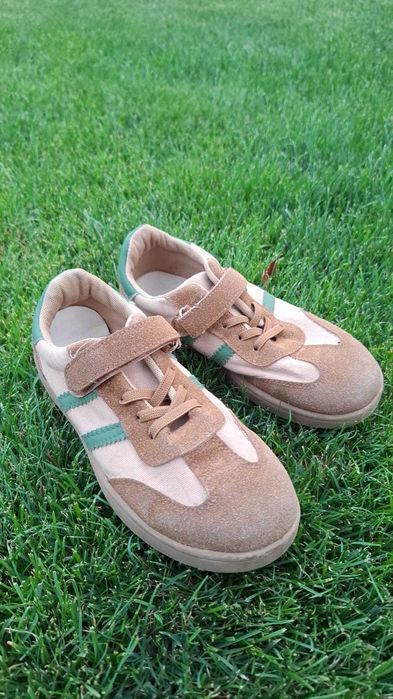 Adidasi marime 34 in stare buna