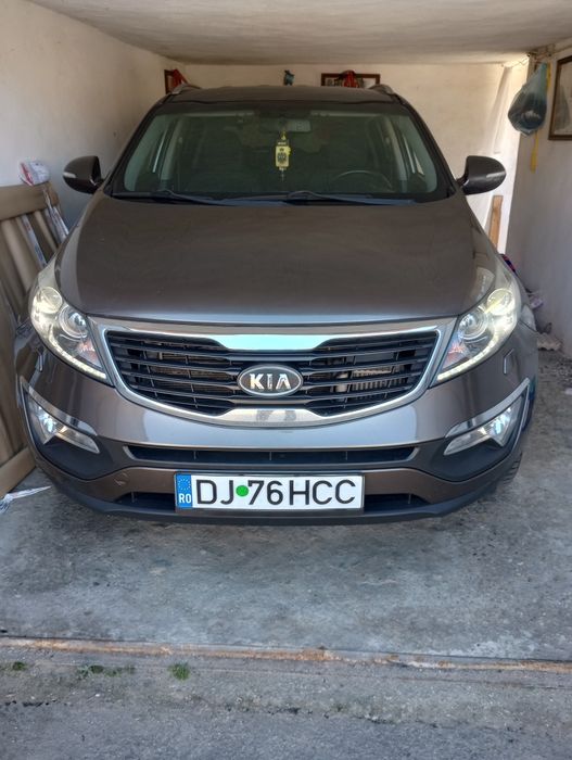 KIA Sportage 2011 — imagine 2