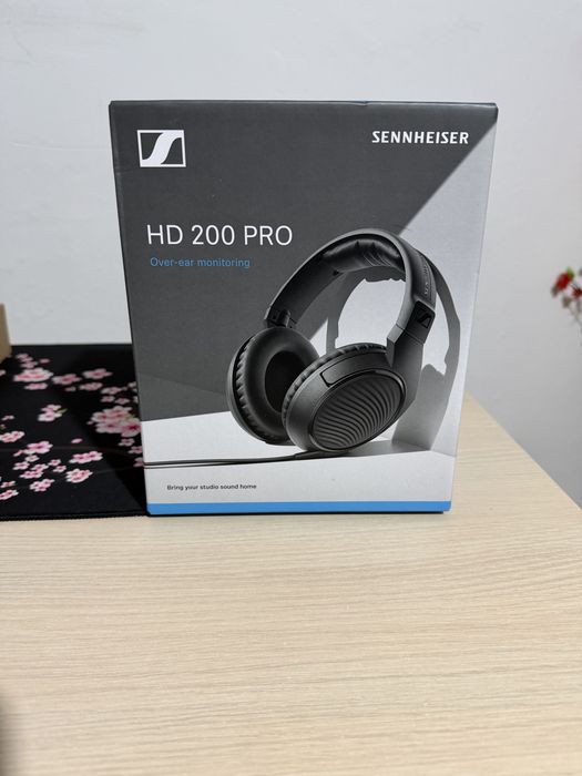Casti Sennheiser HD 200 PRO