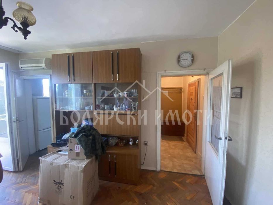 Продава се Двустаен апартамент в Велико Търново, Център - 60 кв.м за 1550 €/кв.м - Снимка #2