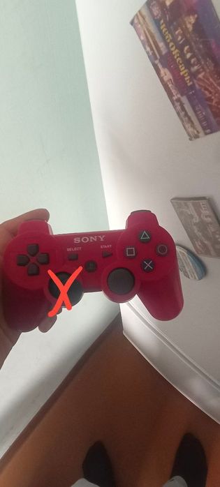 PS3 512 gb xolati zur aybi psda yuq 13ta top o'yini bor 2ta pulti bor.