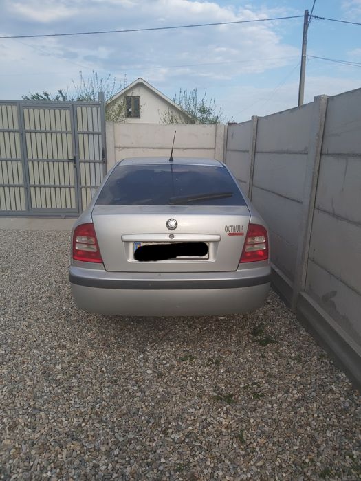 Vând Skoda Octavia