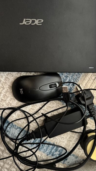 Ноутбук Acer срочно продам