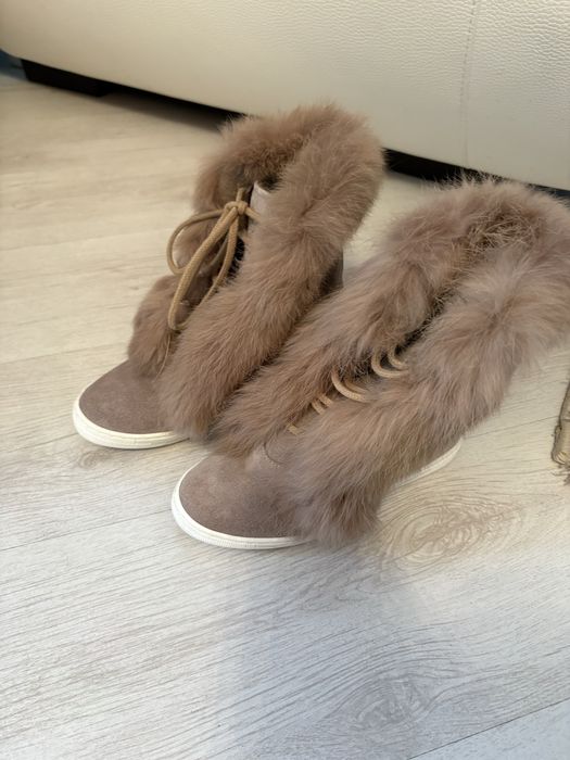 Обувки естествен велур