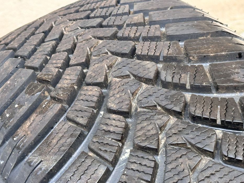 225/60/R18 Falken Eurowinter 2бр зимни dot2821