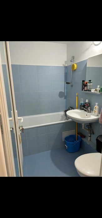 Proprietar inchirieaz ap 2 cam mobilat si utilat str Barnova 400E