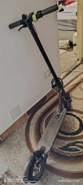 Vand trotineta electrica