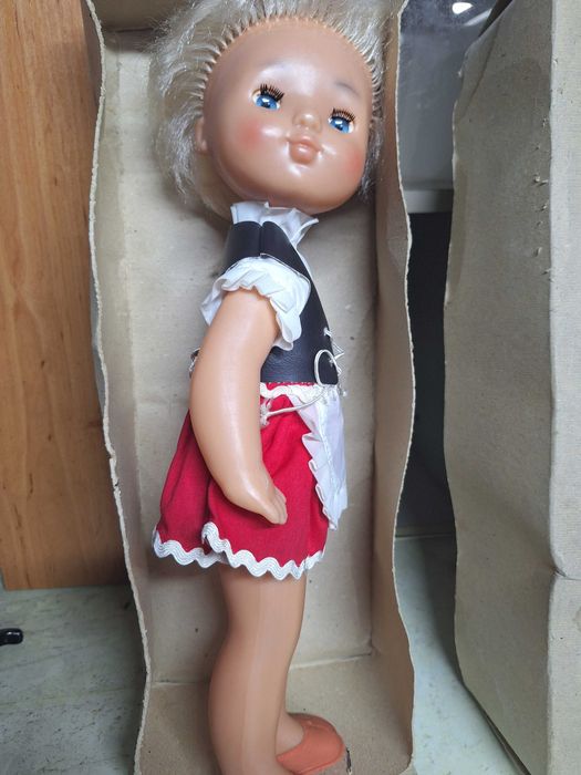 Păpușă Epoca de Aur