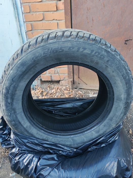 Продам шины зима р17