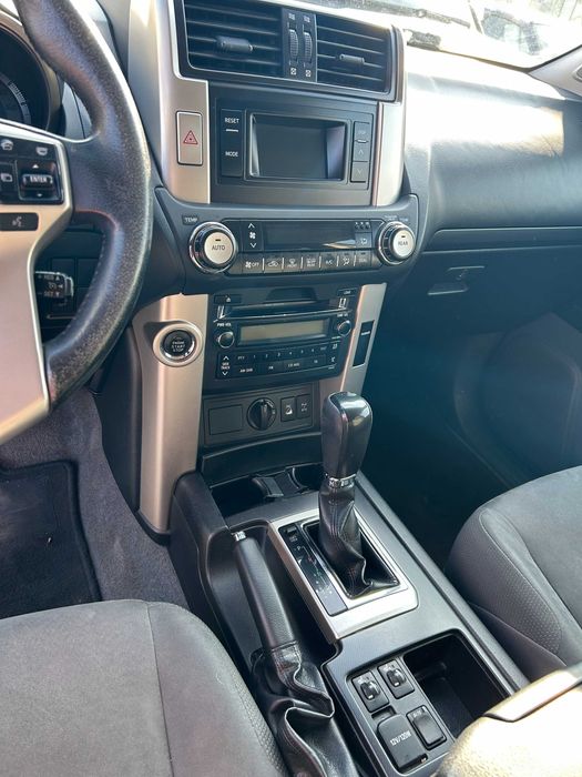 Toyota Land Cruiser 150