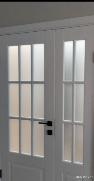 Установка межкомнатных дверей