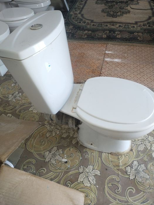Бу Унитаз Ванна Роквина