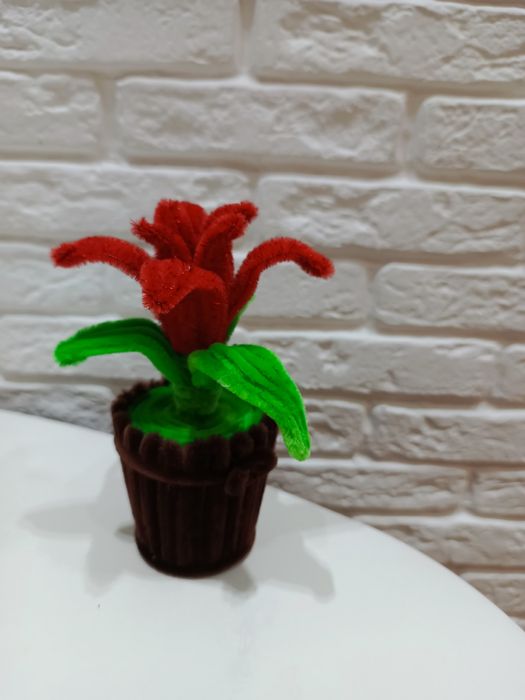 Цветы из синельной проволоки