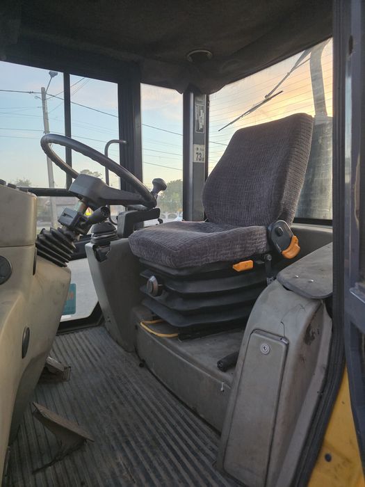 Komatsu WA 65 din 2002 Incarcator