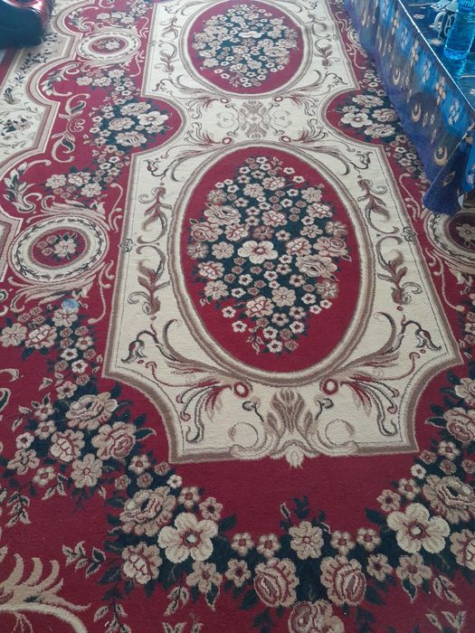 2 ta 2,5*5 metrli bir xil gilam sotiladi. Holati yaxshi. Yuvilgan.