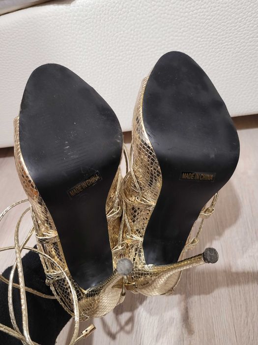 Намалени до 31.12 - Дамски официални сандали