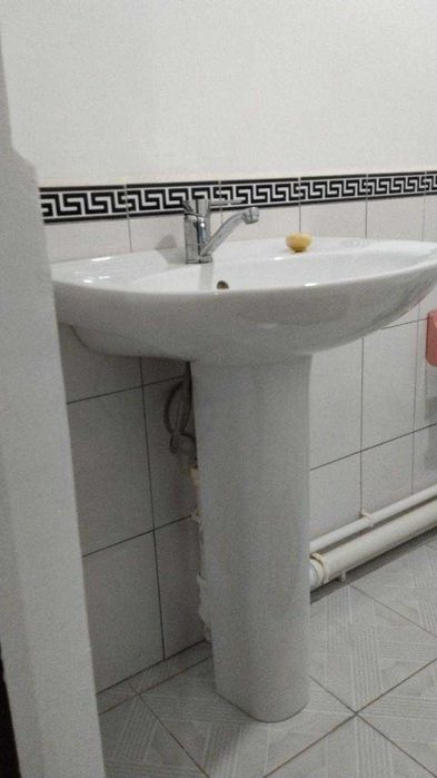 Продается 3-к. квартира , 123 м  , в центре города Карши .