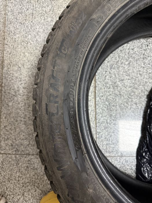 Kumho WinterCraft ice Wi32  Размер: 215/55 R17 98T