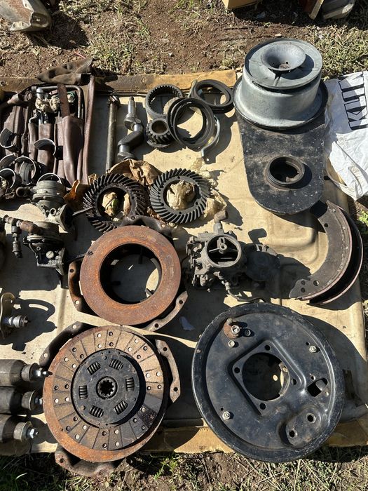 Продавам много нови части за Волга газ 24