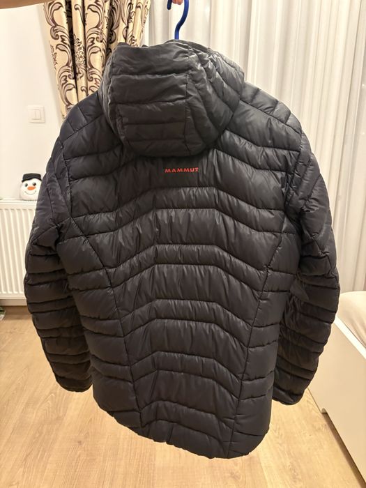 Geaca Puf Mammut, marimea M