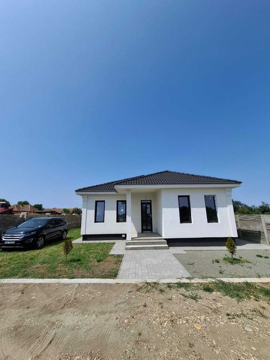 Vand casa noua 12km de ShoppingCity