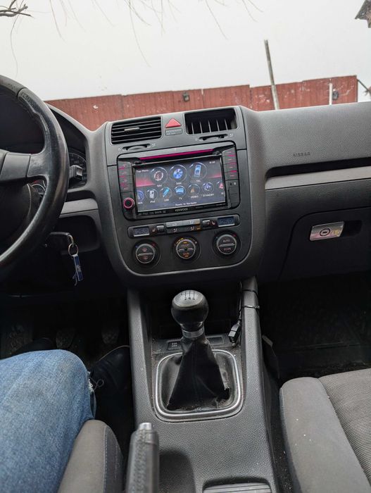 Volkswagen 5 2006 2.0 l