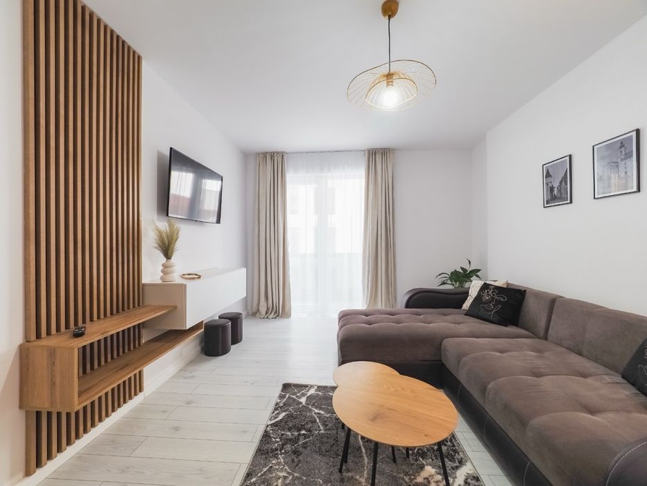 Apartament 2 camere de închiriat - Piata Cluj, Sibiu , Etaj 1