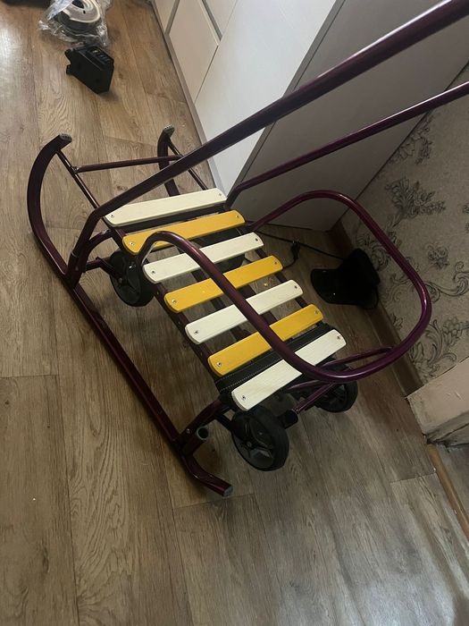 Продам санки ...