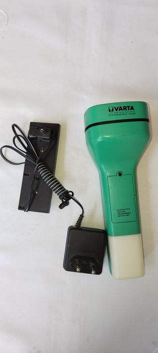 Продается фонарь Varta