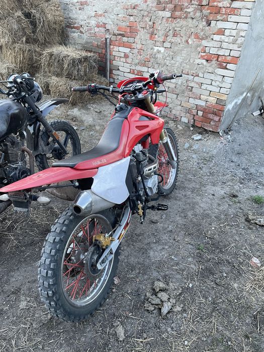 Hammer HM 250 сел поехал
