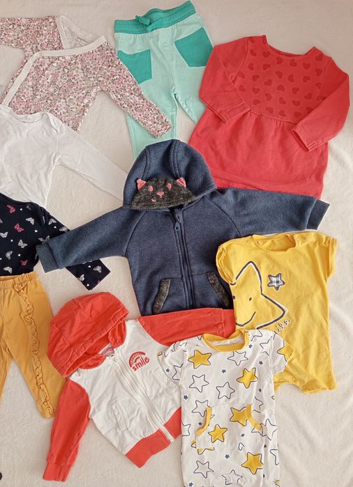 Лот бебешки дрехи 74 размер за момиченце