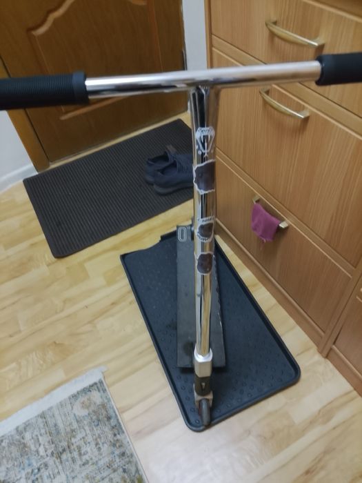 Продаю самокат бу
