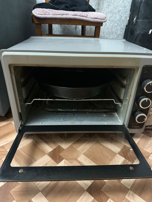 Духовая печь продам