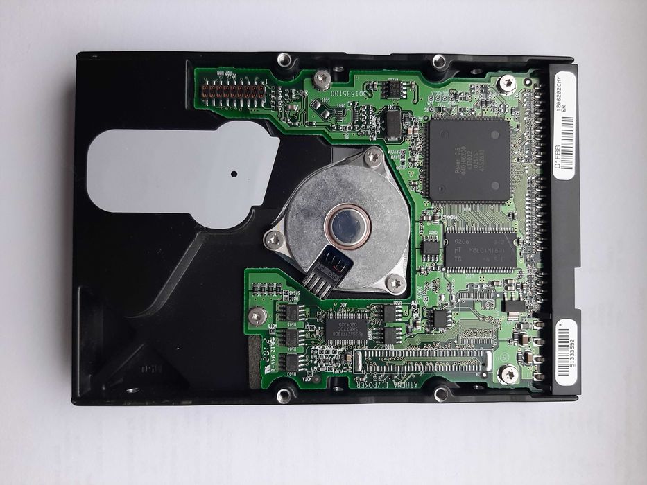 IDE хард диск MAXTOR 20 GB