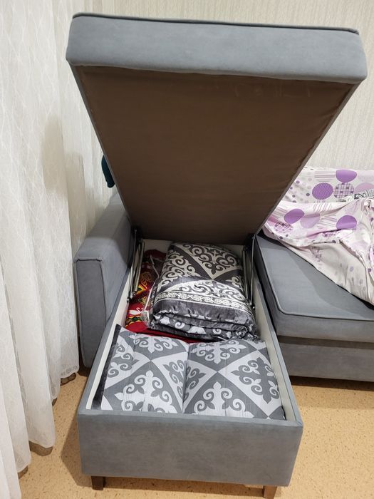 Продаю диван угловой