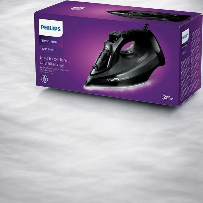 Утюг Philips DST 5040/86

Подошва SteamGlide Plus
Потребляемая мощност