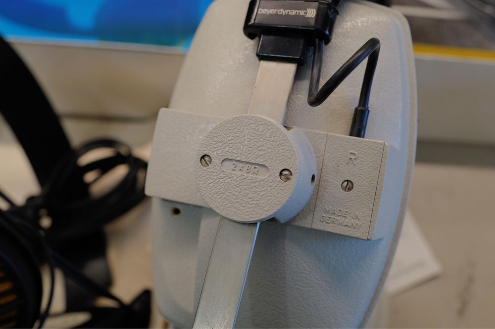14 sept., 13:58 Casti Beyerdynamic DT100 Noi vintage si Sennheiser HD 414 SL studio la Cutie Superbe de colectie