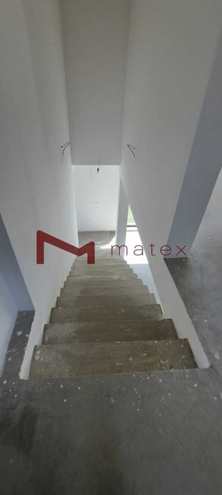 БУТИКОВА КЪЩА- Ален Мак - Траян Кателиев